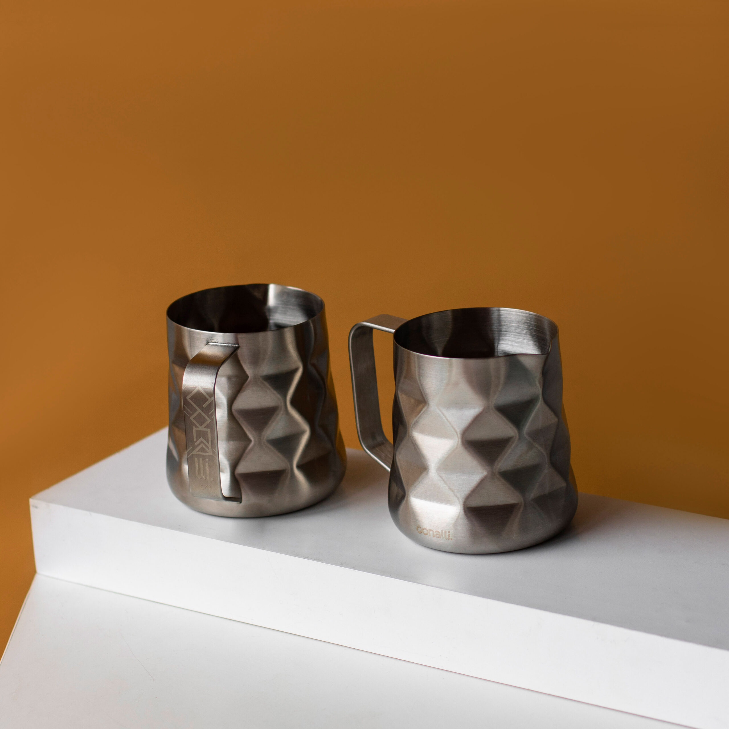 Conalli-Milk-Jug-Diamond-350-3